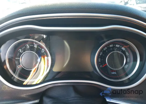 2015 Dodge Challenger Srt 392 z USA, uszkodzony, nr VIN 2C3CDZDJ3FH730664